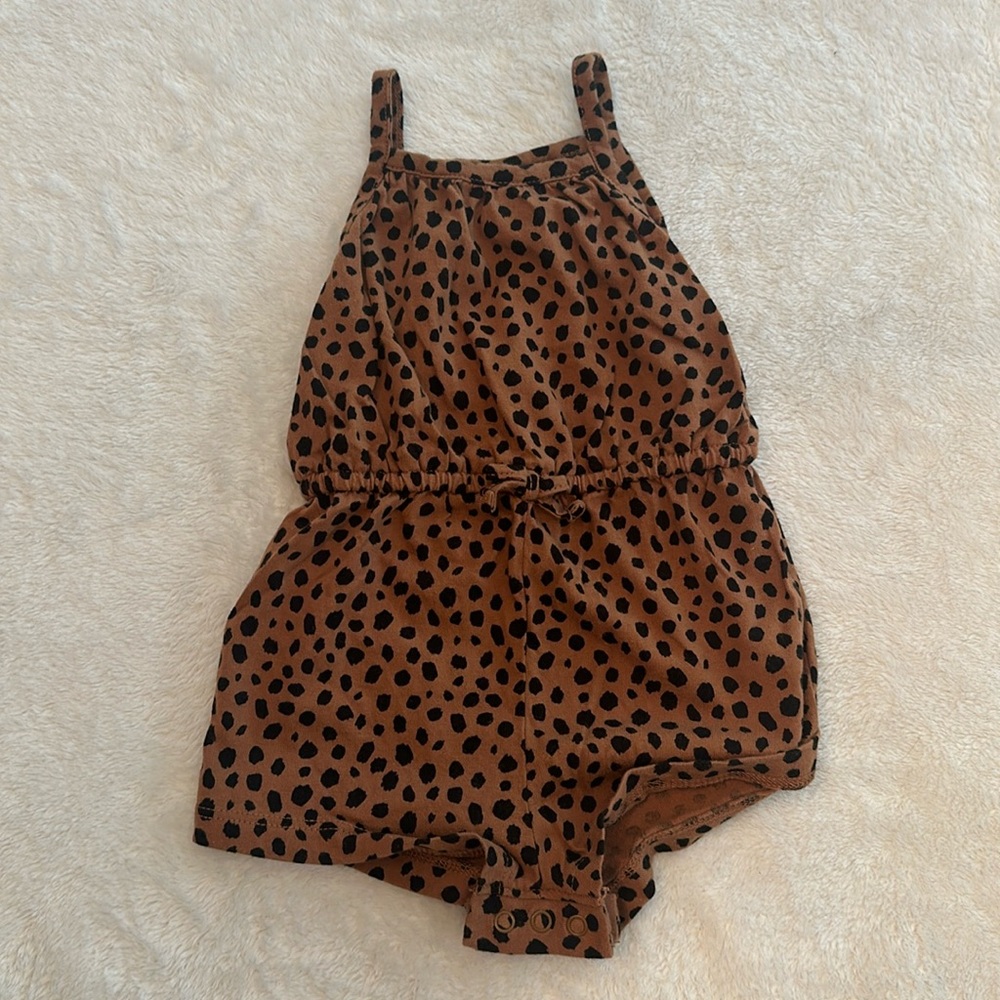 Old navy romper, 3-6mo